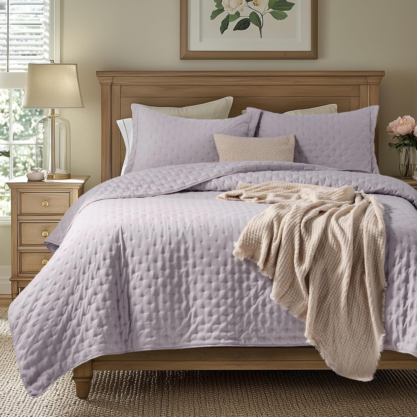 Quilts Queen Size - Bright White Bedspread Queen Size & Lightweight Comforter, Modern Coverlet with Clover Pattern, Ultra Soft All-Season Bedding, 90 x 96 Inches | Stitch-Free Quilting, Lightweight, Summer Bedding Set, Machine Washable, Pet-Friend