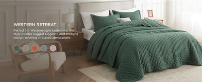 Quilts Queen Size - Bright White Bedspread Queen Size & Lightweight Comforter, Modern Coverlet with Clover Pattern, Ultra Soft All-Season Bedding, 90 x 96 Inches | Stitch-Free Quilting, Lightweight, Summer Bedding Set, Machine Washable, Pet-Friend