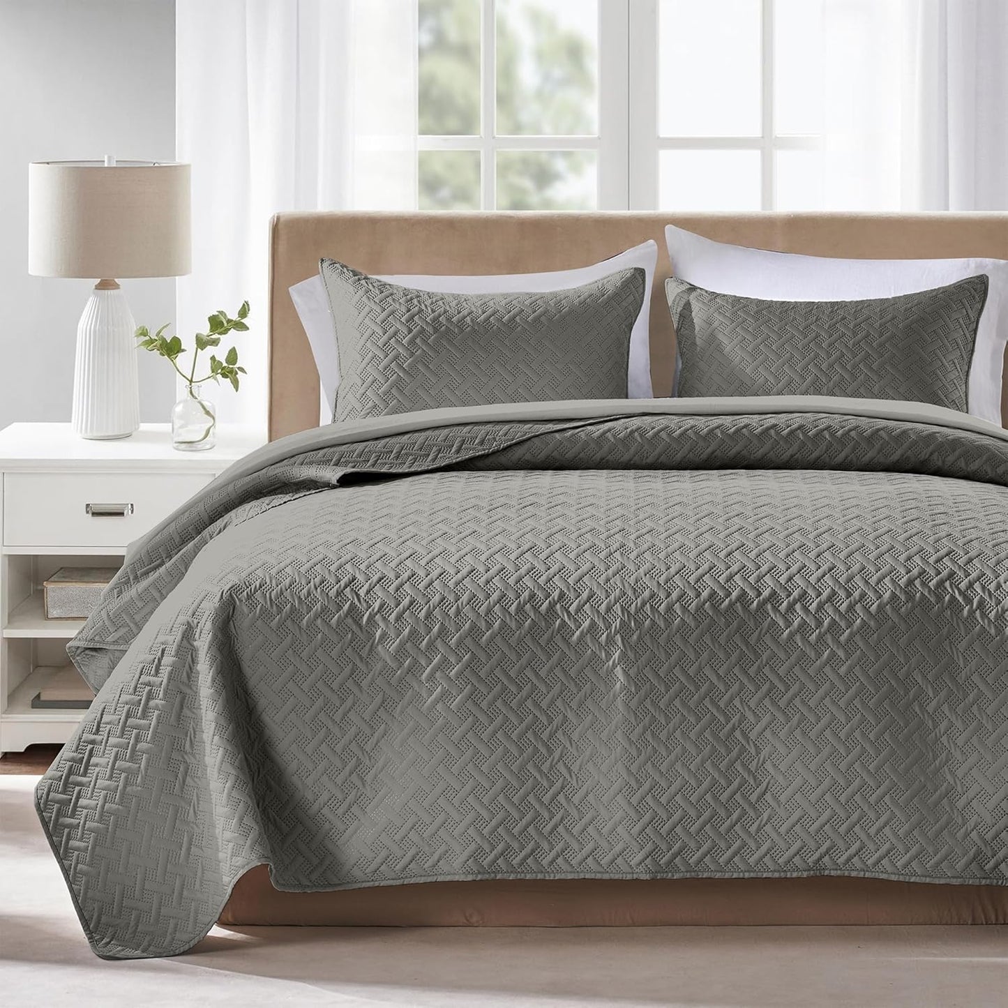 Quilts Queen Size - Ultra Soft Navy Blue Quilt Lightweight Microfiber Bedspreads, Classic Basket Weave Pattern Bedspread Bed Coverlet 3 Pieces for All-Season (1 Quilt, 2 Pillow Shams) | Breathable material, Easy care