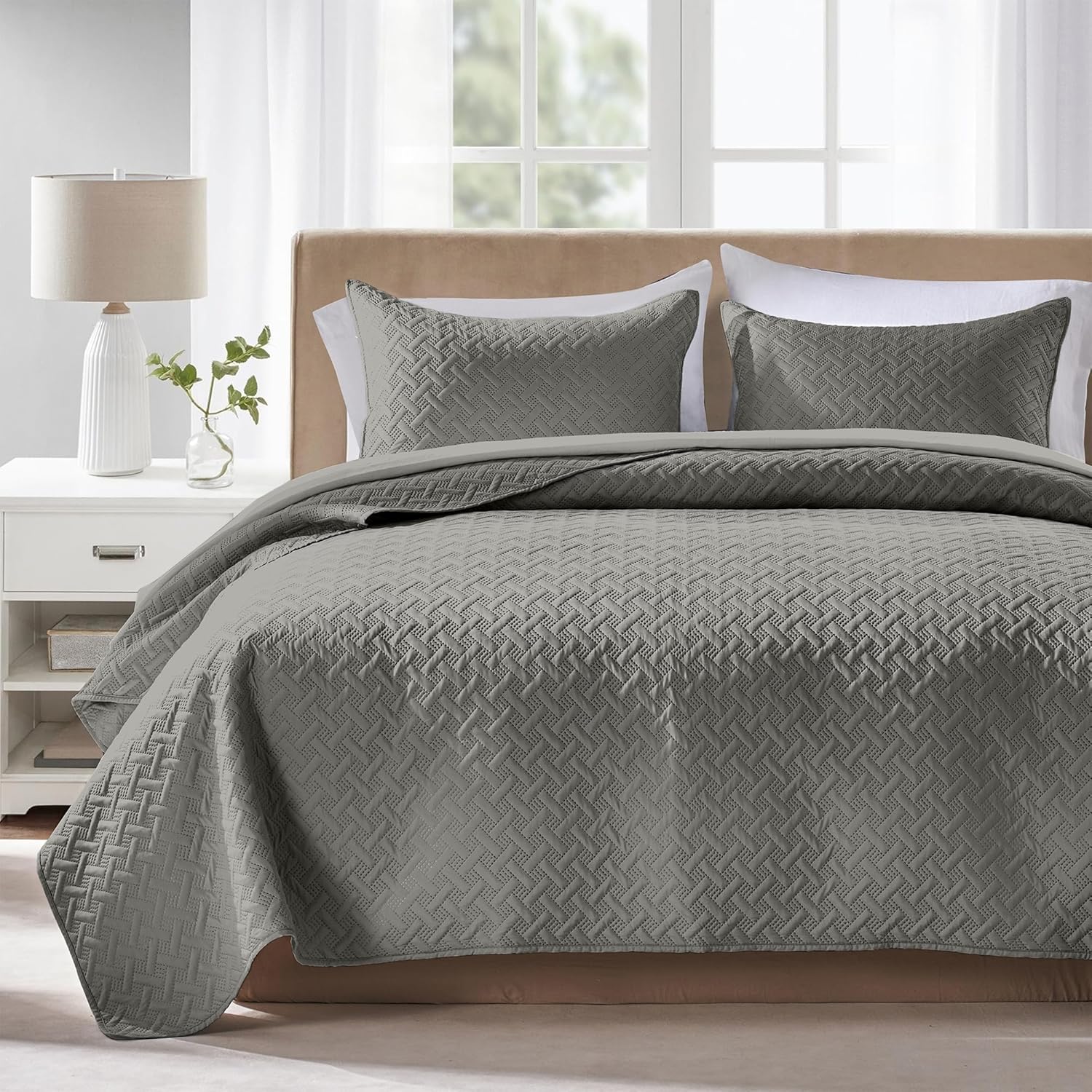 Quilts Queen Size - Ultra Soft Navy Blue Quilt Lightweight Microfiber Bedspreads, Classic Basket Weave Pattern Bedspread Bed Coverlet 3 Pieces for All-Season (1 Quilt, 2 Pillow Shams) | Breathable material, Easy care