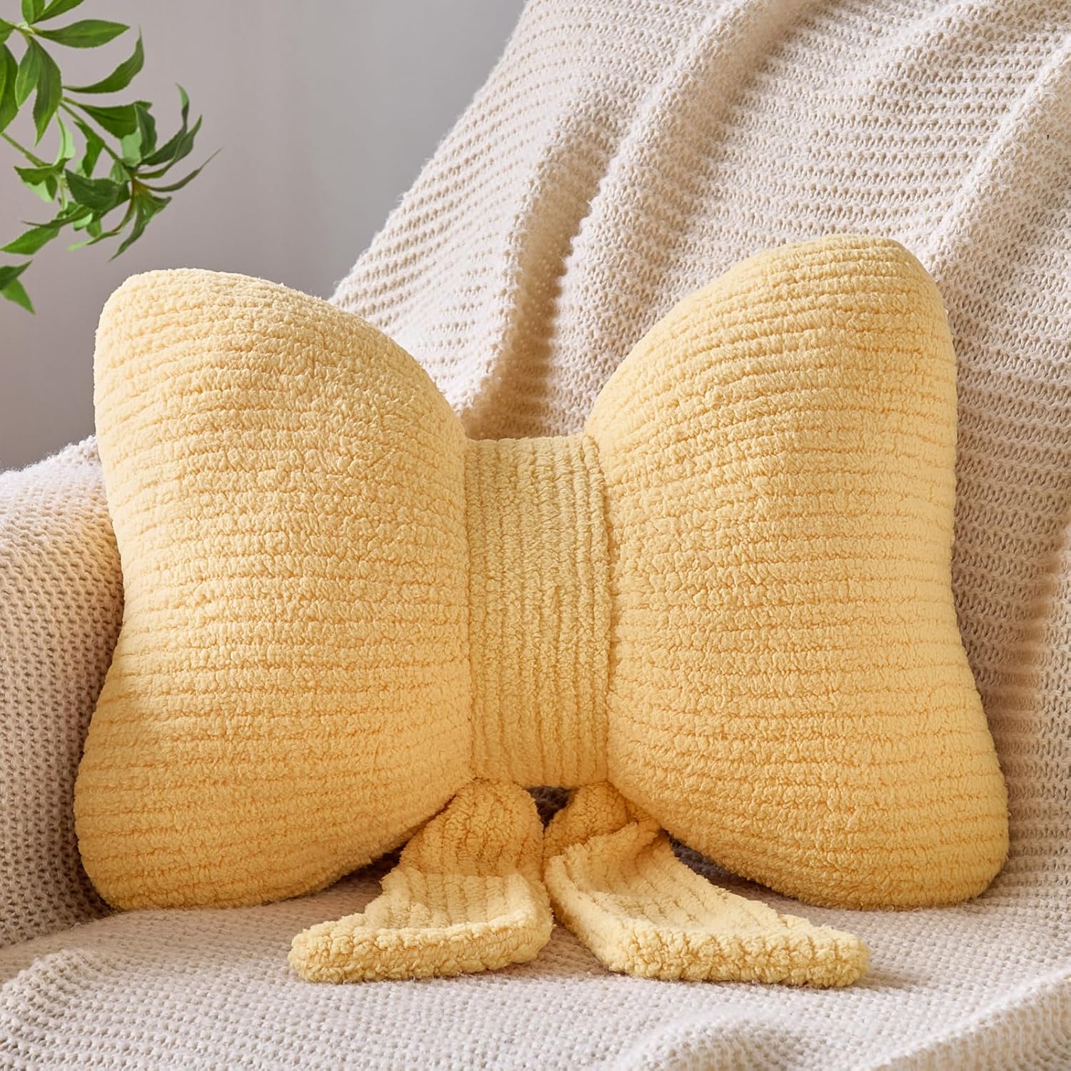 Bow Pillow, Decorative Throw Pillows with Soft Plush, Bow Throw Pillow for Couch Bed, Home Decor Bow Shaped Pillow for Bedroom Living Room (Hot Pink, 16 Inches)