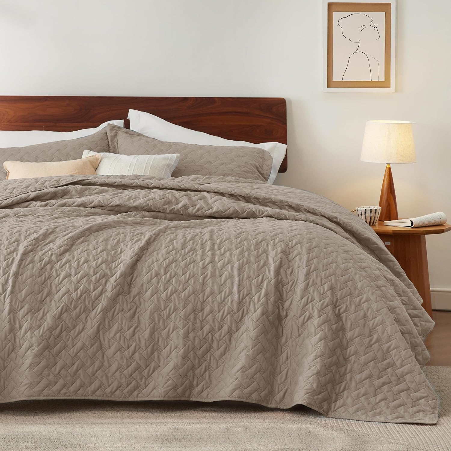 Quilts Queen Size - Grey Bedspreads Queen Size with Basket Weave Pattern, Soft Quilt Bedding Set, Lightweight Comforter Set Coverlet for All Seasons with 2 Pillow Shams (90" x 96") | Skin-Friendly Soft, All-Season Comfort, Breathable